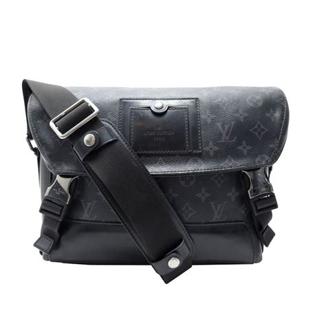 sac messenger pm voyager louis vuitton|Messenger PM Voyager Monogram Eclipse .